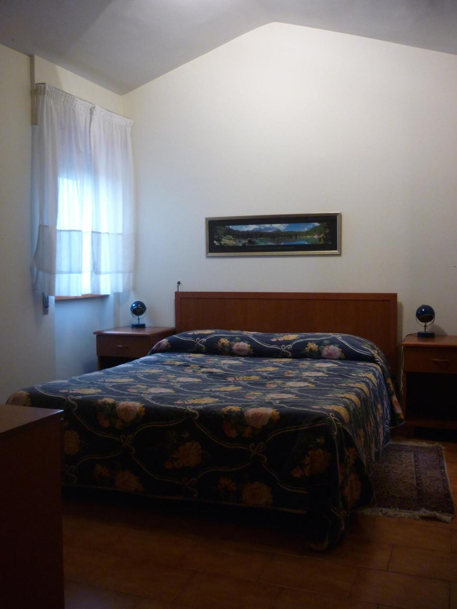 Eur Nir Residence Rom Zimmer foto